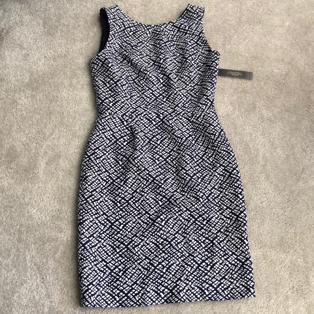 NWT Tahari blue & white printed dress sz 6